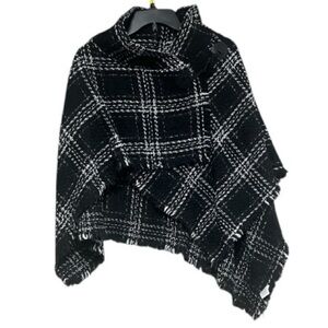 Coco + Carmen Plaid Poncho